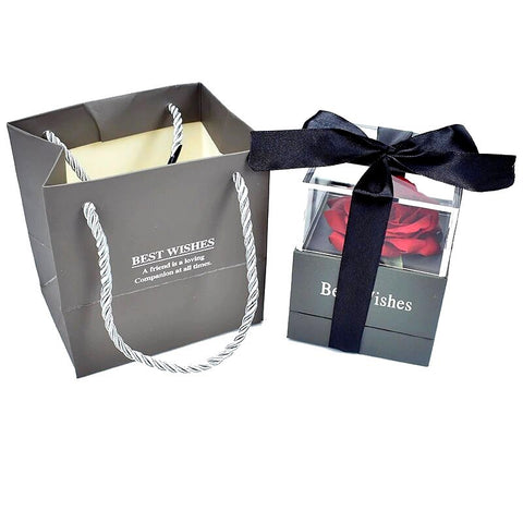 Coffret cadeau de Saint-Valentin avec son collier à pendentif 100 langues et sa rose rouge éternelle