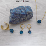 Boucles d'oreilles avec bague et collier dorés en apatite bleue et acier inoxydable
