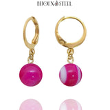 Boucles d'oreilles créoles dorées à perles d'agate magenta 8mm en acier inoxydable et pierre naturelle teintée