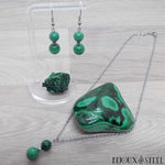 Boucles d'oreilles et collier argentés en malachite pierre naturelle