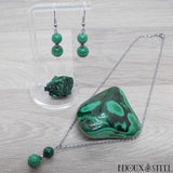 Boucles d'oreilles et collier argentés en malachite pierre naturelle