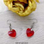 Boucles d'oreilles pendantes cœurs rouges en verre