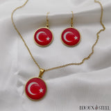 Boucles d'oreilles pendantes et collier à pendentif dorés drapeau de la Turquie