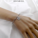 Bracelet argenté maille trombone médaille pendante initiale personnalisable en acier inoxydable