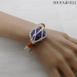 Bracelet tressé blanc et sa pierre roulée lapis-lazuli