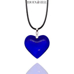 Collier à pendentif coeur bleu en verre et son cordon noir