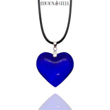 Collier à pendentif coeur bleu en verre et son cordon noir