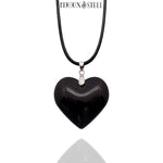 Collier à pendentif coeur noir en verre et son cordon noir