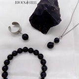 Collier à pendentif et bijoux en pierre d'obsidienne noire