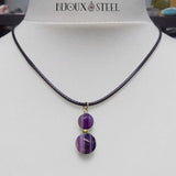 Collier cordon noir à pendentif deux perles en pierre d'agate violette teintée
