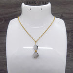 Collier deux perles en quartz à inclusion de tourmaline noire et sa chaîne dorée en acier inoxydable