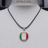 Collier argenté drapeau de l'Italie sous cabochon et son cordon noir