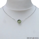 Collier chaîne ras du cou en acier argenté et sa perle de prehnite