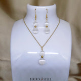 Parure bijoux femmes deux perles en pierre de sélénite et acier inoxydable doré