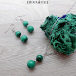 Parure boucles d'oreilles et collier argentés en perles de malachite