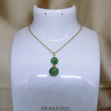 Pendentif en agate verte et sa chaîne en acier inoxydable doré