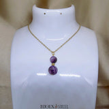 Pendentif deux perles en pierre d'agate violette sur chaîne dorée en acier inoxydable