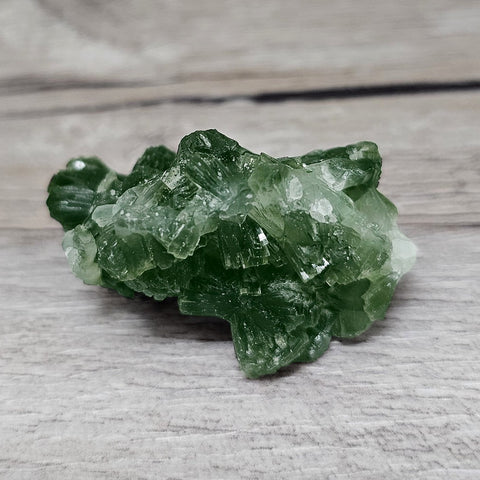 Pierre brute prehnite marocaine 21g