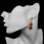 Boucles d'oreilles pendantes dorées deux perles d'agate de feu en pierre naturelle et acier chirurgical
