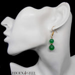Boucles d'oreilles pendantes dorées deux perles en jade de Malaisie en pierre naturelle