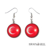 Boucles d'oreilles pendantes à drapeau de la Turquie à crochets argentés et cabochon en résine