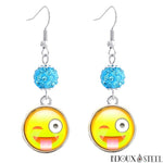 Boucles d'oreilles pendantes shamballa bleu turquoise à boutons pressions emoji hyper bien