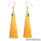 Boucles d'oreilles pompons jaunes orangés pendants et crochets dorés