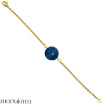 Bracelet doré à perle d'agate bleue 10mm en pierre naturelle teintée et acier chirurgical