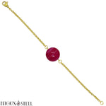 Bracelet doré à perle d'agate magenta 10mm en pierre naturelle teintée et acier chirurgical