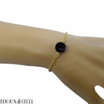 Bracelet en acier inoxydable dorée et sa perle d'agate noire onyx 10mm en pierre naturelle