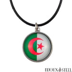 Collier à pendentif drapeau de l'Algérie sous cabochon