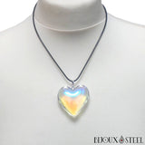 Collier coeur en verre blanc cristal translucide à reflets colorés en verre