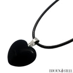Collier à pendentif coeur en pierre d'obsidienne noire