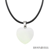 Collier à pendentif coeur en pierre de jade blanc