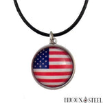 Collier à pendentif drapeau des Etats-Unis sous cabochon