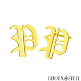 Boucles d'oreilles dorées initiales lettres p en ancien anglais en acier chirurgical