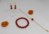 Parure bracelet et boucles d'oreilles dorées en pierre naturelle de cornaline et acier chirurgical et bracelet de perles de cornaline 8mm