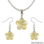Parure boucles d'oreilles pendantes et collier à pendentif fleurs citrines claires en verre