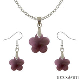 Parure boucles d'oreilles pendantes et collier à pendentif fleurs prunes en verre