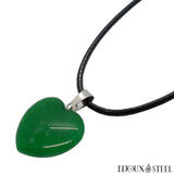 Collier à pendentif coeur en pierre de jade de Malaisie naturelle